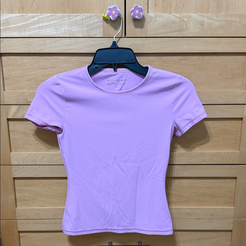 Aritzia Butter essential Tshirt
